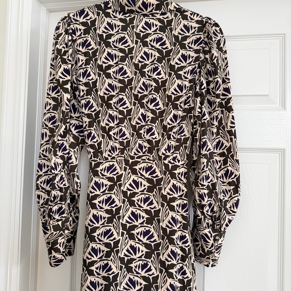 Banana Republic Factory Wrap Dress - Picture 3 of 7